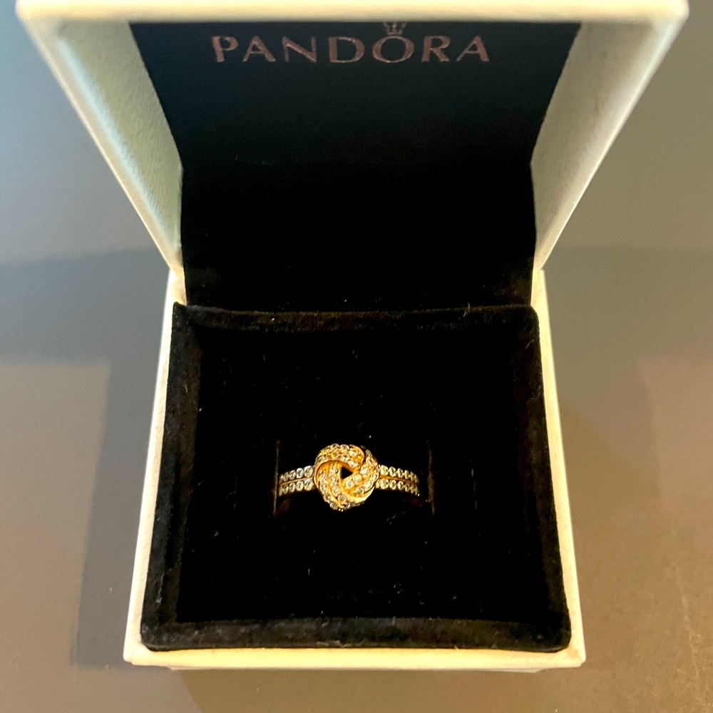 Pandora Sparkling Love Knot rose gold ring size 6